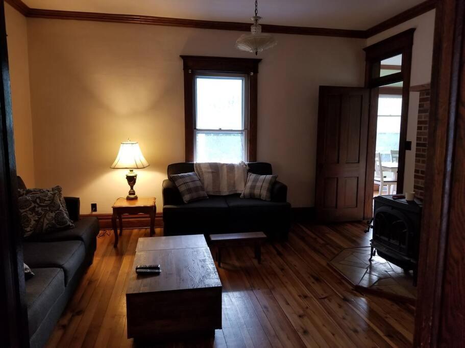Basecampwv-Durbin. Spacious 4 Bedroom House W/Yard Ngoại thất bức ảnh