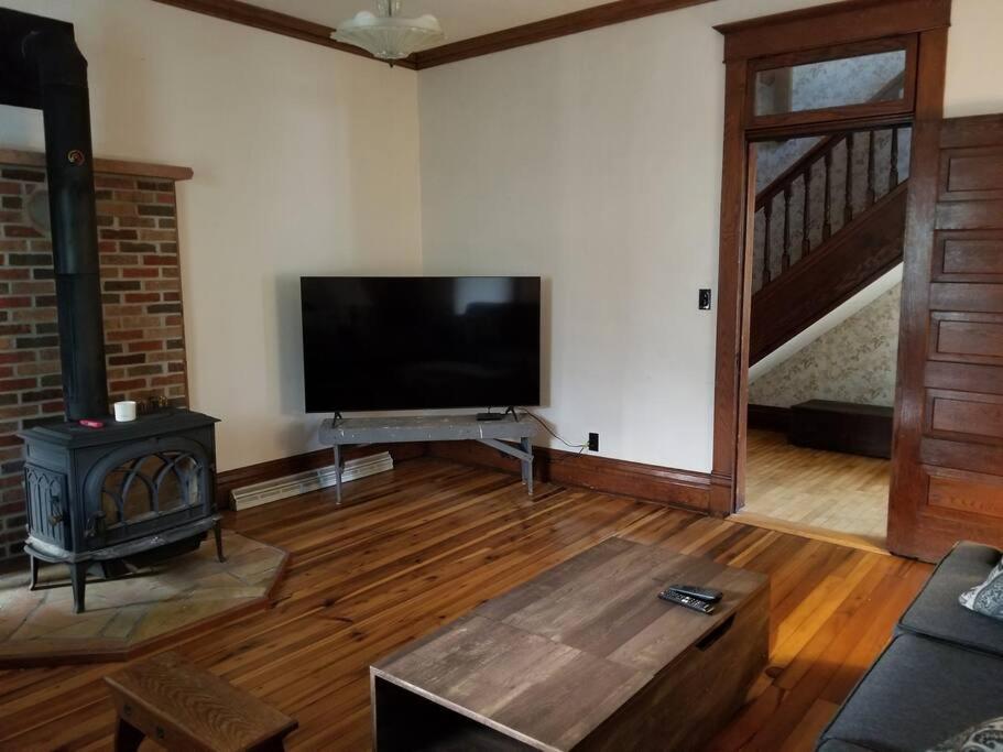 Basecampwv-Durbin. Spacious 4 Bedroom House W/Yard Ngoại thất bức ảnh